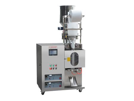 ماكينة تعبئة وتغليف الحبيبات بنظام حجمي (ماكينة تعبئة رأسية حجمية MK-388KM) Granules Packaging Machine (VFFS Machine) ماكينة تعبئة وتغليف الحبيبات بنظام حجمي (ماكينة تعبئة رأسية حجمية MK-388KM) Granules Packaging Machine (VFFS Machine)