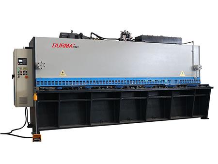 مقص صاج هيدروليك (زاوية قابلة للتعديل)  Guillotine Shearing Machine